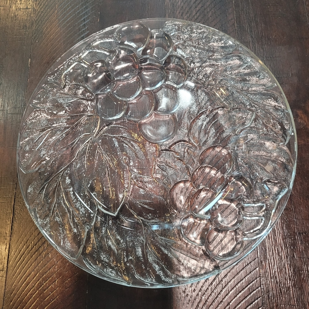 Set of 4 glass plates